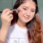 Arishfa Khan Instagram - Mere new makeup ke sath kaisa laga aap sabko ye look💗😍 #makeup #arishfamakeup #tryingoutnewmakeup