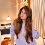 Arishfa Khan Instagram - Dreamer☁️💛