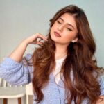 Arishfa Khan Instagram - There is only one you, embrace it🦋🤍❄️💎 📸: @arshinaz138 Next youtube video kya chaiye aap sabko? 🫶🏻
