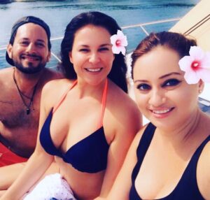 Arleth Terán Instagram - Jugando con #erikapimentel y mi adorado @alex_olguin #vivehoy #vivefeliz