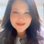 Arleth Terán Instagram - Hola a todos GRACIAS a cada uno de ustedes que me dieron la mano y me acompañaron en este crudo transito, gracias porque conocí a los verdaderos amigos, a otros nuevos y entrañables que llegaron para quedarse. A mi familia que todo esto nos unió más. GRACIAS DIOS porque aprendí nuevamente a tener fe en tí y en mí. Gracias a mi pareja @javier_sanchez_bernal que me sostuvo y me contuvo con mucho amor y paciencia. A mis amigas OLH, a mis hermanos de vida que también son familia y que se turnaron para estar siempre conmigo. A Mirna Terán, Patricia Jurado, Tino, Isaac por su profesionalismo, en fin no me canso de dar las gracias. A mi guía @saulmaxwellofficia, Anita Esperon, Tere Carrasco a mis doctores a los de León, por ser tan compasivos y a la vida que no deja de enseñarme y de sorprenderme. Pero a mi niño hermoso valiente y guerrero por demostrarme su fortaleza y su amor incondicional. Te amo @leonalexanderlaet gracias por ser mi maestro de vida. Y SI DIOS CONMIGO QUIEN CONTRA MI. #familia #vida #enseñanzas #fuerza Así Es La Vida