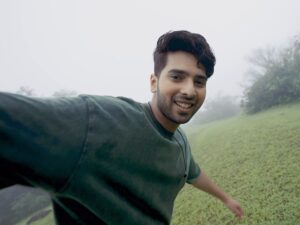 Armaan Malik Instagram - “Only Just Begun” is more than just an album; it’s a piece of my heart and a rediscovery of who I am as Armaan Malik. I can’t put into words how deeply proud and connected I am to this project. I hope you enjoy it as much as I did creating it! 

The album is now available worldwide on all streaming platforms. Hit the link in bio to listen! 🎶🌍

#ArmaanMalik #OnlyJustBegun #The2ndAlbum #OJB_ArmaanMalik #ओनलीजस्टबिगन

Music Producer: @vaibhavpani 
Songwriters: Armaan Malik & Vaibhav Pani
Video @xo.visuals
Director @kartikkher
DOP @hxmansh
FPV Drone @with.yash