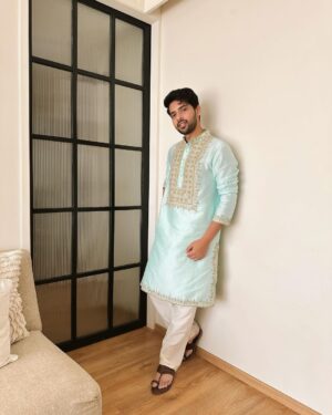 Armaan Malik Instagram - happy wali diwali 🥰❤️🪔✨