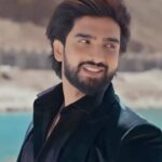 Armaan Malik Instagram - I am extremely emotional as I write this post for my brother Amaal on his birthday. It’s not everyday you see a Bollywood composer shine as a solo artist and take such a bold leap of faith to put out a song and video of this scale. That’s Amaal Mallik for you. I couldn’t be prouder of him and his pursuit of excellence in everything he does. Mera bhai mera sabse bada HERO hai and even though I’m miles away from him on his special day, I can feel his sloppy kisses and bear hugs all the way from Mumbai. Love you mochakiss @amaal_mallik, happy birthday!! it’s your time to shine! 🥰❤️✨ Amaal Mallik’s “MOHABBAT” out now everywhere! Go stream and give it all your love! @aamnasharifofficial @krishtrivedi7 @tseries.official @vayurus @vaibhavpani @hashimbachooali @daboomalik @ericpillai @mwm.entertainment