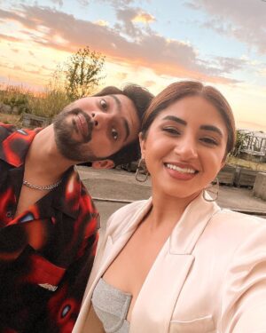 Armaan Malik Instagram - happy 30th to my favourite human. you’ve been here on this planet for 10,957 days and even though I’ve been a part of your life only for 2,384 of those, it feels like it’s been a lifetime knowing you. kasam se, doing nothing with you is better than doing anything with anybody. love you @aashnashroff ❤️
