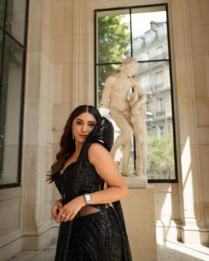 Armaan Malik Instagram - with my 🖤 in Paris, for @gauravguptaofficial @ggpanther at haute couture week

Both wearing @gauravguptaofficial
Armaan’s jewellery @dripproject.co 
Aashna’s jewellery @prerto @karishma.joolry 
Styled by @malvika_tater

Photos by @harvijay_j