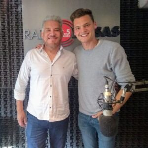 Arnaldo André Instagram - Radio Brisa, Mardel, con Gonzalo Vazquez. Excelente entrevista! @gvazquezok