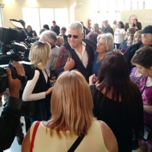 Arnaldo André Instagram - Exitosa presentación en el Festival de Termas de Río Hondo, de la primera película dirigida por Arnaldo Andre, @lecturasegunjustino
Aclamada por el público presente y delegación artística que asistió al festival! Gracias @pacopereznazar ChR PR