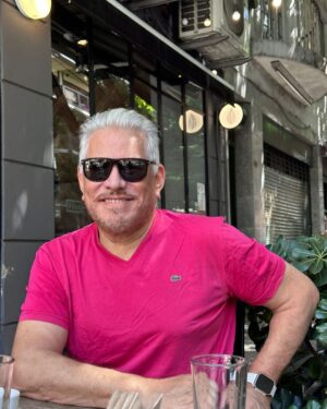 Arnaldo André Instagram - Haciéndole frente al calor con un rico café….