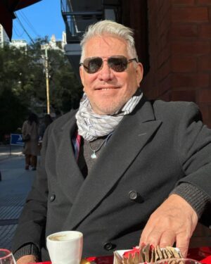 Arnaldo André Instagram - Disfrutando del sol..pero no te vi pasar..