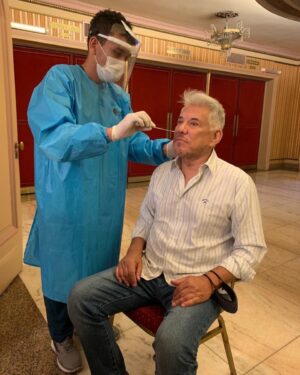 Arnaldo André Instagram - Gracias @division_bioquimica_ por cuidarnos semanalmente en el Teatro Lola Membrives