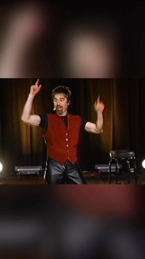 Arnaud Soly Instagram - Cette publicité avec Louis-José Houde vous ramènera directement dans les années 90 😂
Club Soly, demain lundi, dès 19h30 sur Noovo et noovo.ca.