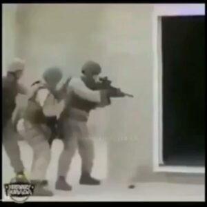 Arsha Aghdasi Instagram - War is fun....

جنگ بهانه است عمر دست خداست😁

پست موقت صرفا برای لبخند شاید تلخ حتی به غلط😬.

دیگه نمیشه نوشت پراید بهانه است اینقدر گرونه نمیشه باهاش شوخی کرد😉