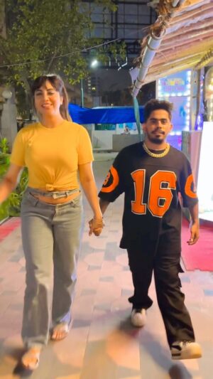 Arshi Khan Instagram - @arshikofficial ❤️🔥