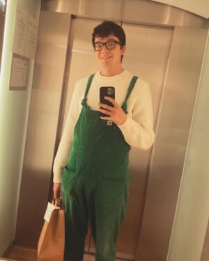 Asa Butterfield Instagram - I turn up outside your gaff with your Deliveroo order wyd?