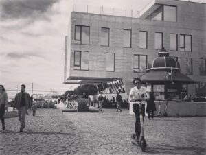 Asa Butterfield Instagram - Lisboooaaaa!