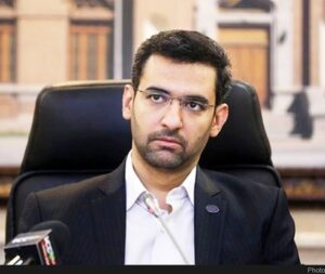 Asadollah Yekta Instagram - @azarijahromi 
سلام جناب وزیر
شاید من کوچک تر از آن باشم که شما مرا بشناسید من اسدالله یکتا هستم یکی از مردم این کشور که اندازه خودش برای هنر کشور زحمت کشیده...
خواستم از شما خواهش کنم در صورت امکان دستورات لازم را برای عدم قطع تلفن های همراه به علت بدهی در این دوره امر به مبذول فرمایید خیلی از مادران و فرزندان دلخوشی شان به همین صداها است نگذارید در این هجران دیدار صدا را هم از این مردم بگیرند🌹🙏🏻
از تمام زحماتی که تا به اینجا برای این مردم کشیده ای ممنونم و شما تنها عزیزی هستی که می‌شود با او صحبت کرد و در سن هفتاد سالگی برای آرامش بیشتر مردمم هر مکانی برای هر خواهشی باید قدم بزارم آماده ام...
تلفن من اعتباری است و فقط برای مردم این را بیان میکنم
