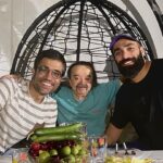 Asadollah Yekta Instagram - #اسدالله_یکتا ببینید چه عزیزانی قابل دونستن اومدن امشب دیدن من… همین الان با حمید صفت عزیز و محمد کارت نازنینم سلام مون به شما… بهار ۴۰۱ حیاط منزل اختیاریه Ekhtiariyeh Square میدان اختیاریه