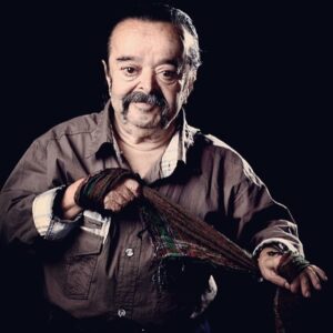 Asadollah Yekta Instagram - #اسدالله_یکتا 
خودت باش ، لایک و کامنتت هم کم شه به جاش این رفاقت واقعیه!
مخلص شما واقعی ها♥️