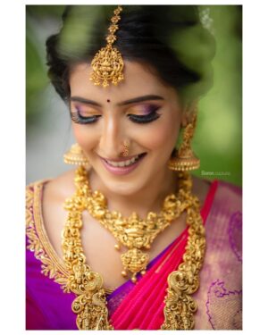 Ashika Yash Instagram - சிறு கைவளை
கொஞ்சிடும் கொய்யாப்பூ
அவள் கைவிரல் ஒவ்வொன்றும்
பன்னீர்ப்பூ மை விழி ஜாடைகள்
முல்லைப்பூ மணக்கும் சந்தனப்பூ 🌸
.
.
.

Shot by @sarancapture ✨
.
.
.

#Instagram #instagood #instadaily #instablog #instablogger #instaviral #instavlog #instavlogger #tollywood #kollywood #kollywoodcinema #kollywoodactress #tollywoodactress #tamilactress #tamilheroine #teluguheroine #teluguactress #chennaiagainstcaa #reelsindia #lifestyle #hope #viral #trending #blackdress #love #model #chennaimodels #buddingartist #hariteck #ashikayash