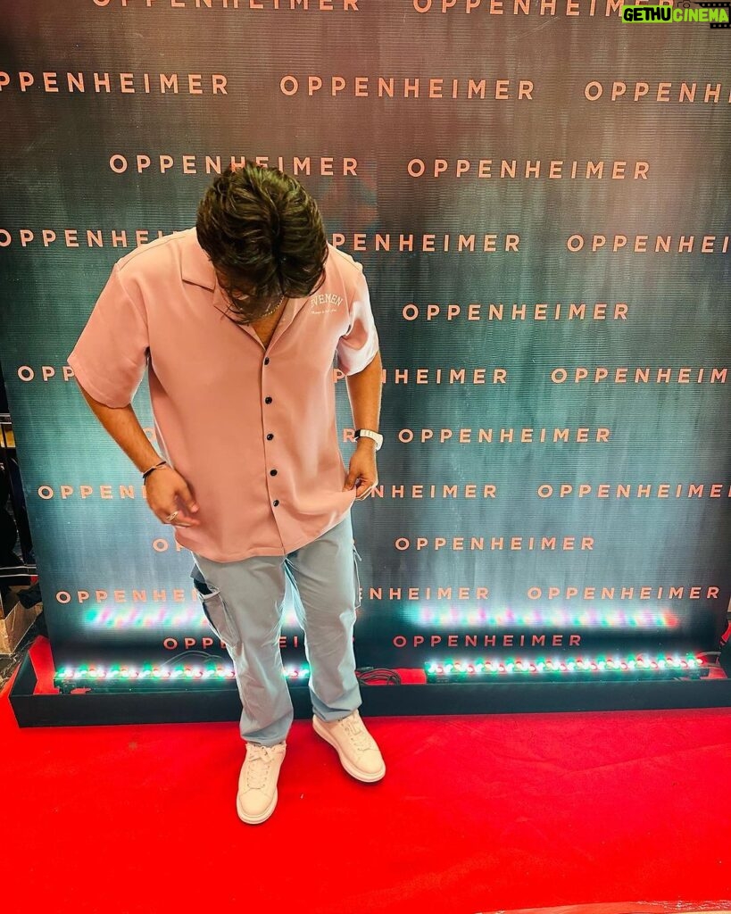 Ashish Chanchlani Instagram - Am i at the wrong premiere? #Oppenheimer #oppenheimerpremiere @universalpicturesindia