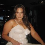 Ashley Graham Instagram – dripping in @messika #messika #messikaPFW