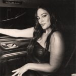 Ashley Graham Instagram - she’s committed 🧤
