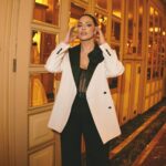 Ashley Graham Instagram - Tux Chic 🤍🖤 @dolcegabbana