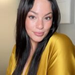 Ashley Graham Instagram - New year, new era — let’s get down to business 👉🏼 I wanted to peel back the curtain and share a side of my journey that’s familiar to me but entirely new to all of you! I realized I haven’t talked about my passion for investing, especially in female-founded companies, and how much I love this aspect of my business. First up, it’s story time about my @knix journey with the incredible @joannaknix