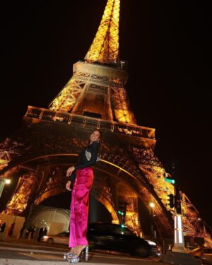 Ashley Nicole Williams Instagram - 2/14/23 - from Paris, with love. 💗