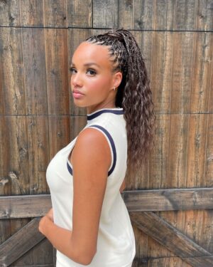 Ashley Nicole Williams Instagram - love a güd power pony
