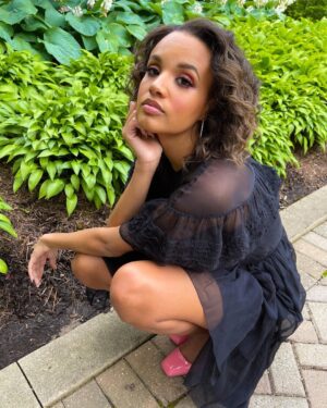 Ashley Nicole Williams Instagram - pretty in @prada 🖤
for @goodmorningamerica