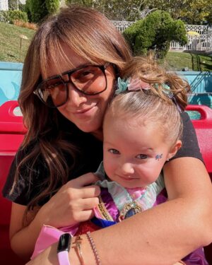 Ashley Tisdale Instagram - had the best time at Disneyland with my little princess 👑