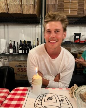 Ashley Tisdale Instagram - Happy birthday buddy @austinbutler!!! I love you so much and so excited to celebrate with you. You are always inspiring me and I’m so grateful that I still have you in my life. My twin forever and always ❤️ thank you for being the best uncle to Juju! Have the best day!!