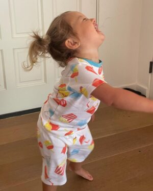 Ashley Tisdale Instagram - Pure joy doesn’t come from material things. It can be the simplest thing, like seeing your hair in pigtails for the first time 🥰
