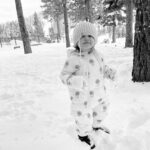 Ashley Tisdale Instagram - Tisdale/French family ski trip. Jupiters first time seeing snow ❄️