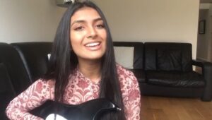Ashnaa Sasikaran Instagram - Usure Poguthae X Behne De: by @karthikmusicexp, from the movie ‘Raavanan’, which is one of my favourite movies! Please forgive me for any mispronounciation, and as always, any feedback is greatly appreciated! :)❤️
#usurepoguthey #raavanan #raavananmovie #karthik #arrahman #madrastalkies #maniratnam