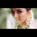 Ashnaa Sasikaran Instagram - AAROMALE Rebranding Shoot Shoot owner & Saree by @ranyasarees Mua @makeupbyeva Stylist @silksandstripes Model @ashnaa_ns Photography @concepts_bysugini Videography @yaalini.ilankumaran Jewellery @deeyajewellery Blouse @tailored_bylatha Creative brief @madebydiwani Planner @x_ajii_x Rolls-Royce www.air-sym.com Absolutely loved doing this shoot! And got to work with an amazing team💜