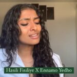 Ashnaa Sasikaran Instagram - Haven’t posted an acoustic live cover in aaaages, so thought I’d do this quick mashup :) @harriscomposer @karthikmusicexp @drburn @aalaapraju @emceejesz #prashanthini . Let me know what you think! 💜 #tamilcover #tamilmashup #harrisjeyaraj #ennamoyedho #tamil #tamilsinger #karthiksinger #drburn #ashnaasasikaran #ashnaa #acoustic #acousticlive #livecover #attempt #trending #acousticguitar
