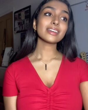 Ashnaa Sasikaran Instagram - Part 2 - Pookal Pookum - I hope you enjoy this portion of the song and please let me know what you think as always!!🥰 Thank youuu for all the love and support! :) xxx @gvprakash @therealandreajeremiah @roopkumarrathod.official