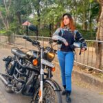 Ashnoor Kaur Instagram - Dad’s girl? Dad’s girl. . . . #bikerider #GangGang #gotitfrommydad