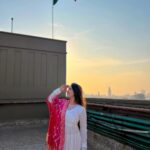 Ashnoor Kaur Instagram - Happy republic day, jai hind!!! 🇮🇳🤍 India