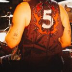 Ashton Irwin Instagram - What I’ve learnt. Literally, never give up. Thank you to all the fans of @5sos for an experience like no other ❤️ @ryanfleming The 02 arena, London
