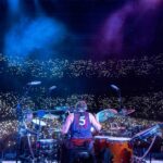 Ashton Irwin Instagram - What I’ve learnt. Literally, never give up. Thank you to all the fans of @5sos for an experience like no other ❤️ @ryanfleming The 02 arena, London