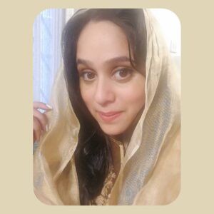Aswathi Menon Instagram - Being in the 'now' - “Resilience is accepting your new reality, even if it's less good than the one you had before. You can fight it, you can do nothing but scream about what you've lost, or you can accept that and try to put together something that's good.” Elizabeth Edwards

#lifeofanartist #aswathimenon