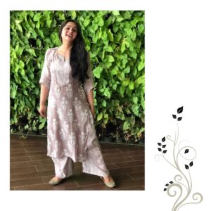Aswathi Menon Instagram - I love this green backdrop @grandhyattkochi for me it surely evokes a sense of relief, nature always makes me think of growth, renewal and life. Comfortable in a simple yet stylish @sscuratedstudio beautiful beige muslin kurti from the Wabi Sabi collection. 
. 
. 
Pic @dinstyling
Joothi @sntialsbyamritha
. 
. 
#sscuratedstudio #available #now #wabisabi #collection #beige #muslin #kurti #plazo #stylish #simple #everyday #wear #fashionstyle #instafashion #lovegreen #lovenature #lifeofanartist #aswathimenon