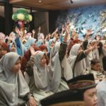 Atta Halilintar Instagram - Malam jumat menyambut isra miraj 🖤 menuju bulan sucii