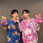 Atthaphan Phunsawat Instagram - จะให้เลือกก็เลือกไม่ได้ ชอบทั้งปูผัดผงกะหรี่ ที่มันส์จัดยืนหนึ่งมานาน แต่รสใหม่ “ปูอลาสก้าผัดซอส” นี่ก็อร่อยเข้มข้น หยุดกินไม่ได้ ป่าปี๊เค้าปักธงมาละ @tumcial แต่กันอยากกินเป็นคู่เลยอ้ะ! เบบี๋มาช่วยกันเลือกหน่อยเร็ววววว #เทสโต #อร่อยคู่ปูชัดๆ