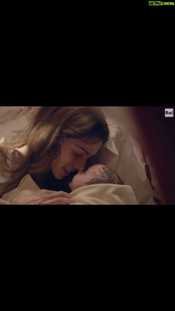 Aurora Ruffino Instagram - Auguri a tutte le mamme! ♥ #love #italy
