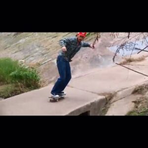 Austin Amelio Instagram - Some skatebortin from the new @rogerskateco vid “Sucker Punch” on @thrashermag and YouTube now. Go check it out ❤️